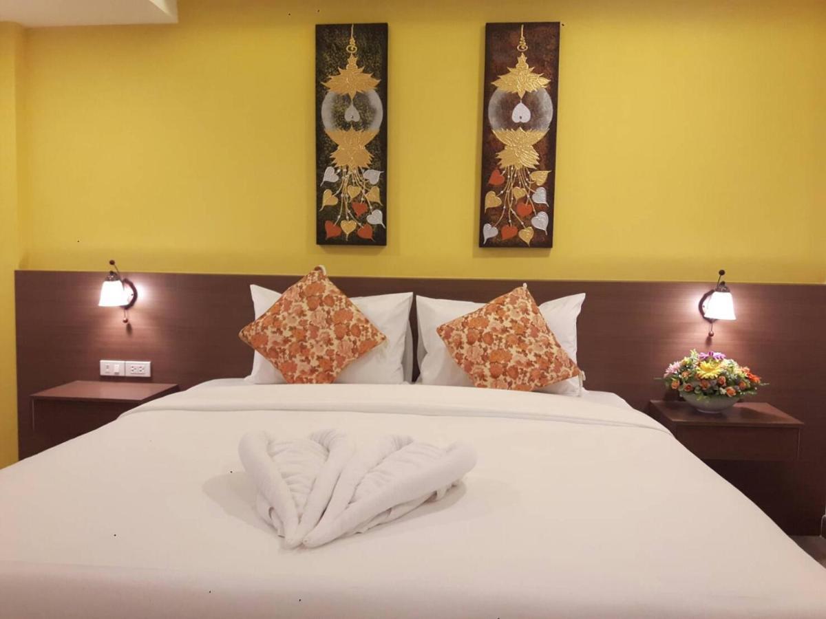 Vista Hotel Chiang Mai - Sha Extra Plus Екстер'єр фото