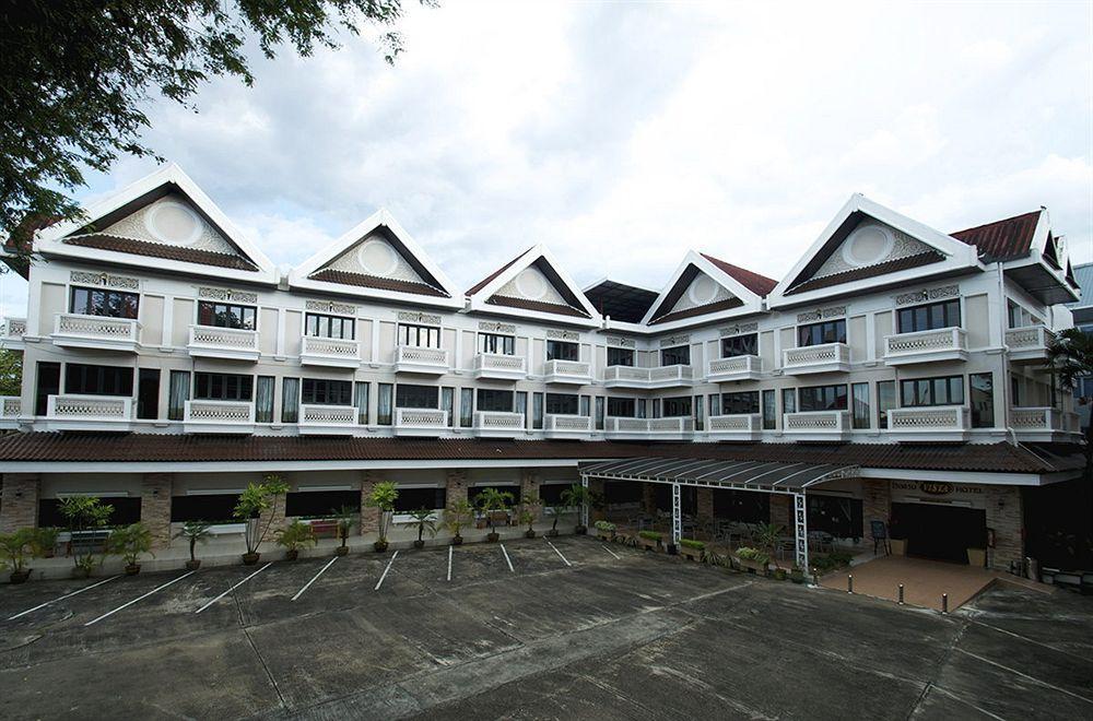 Vista Hotel Chiang Mai - Sha Extra Plus Екстер'єр фото