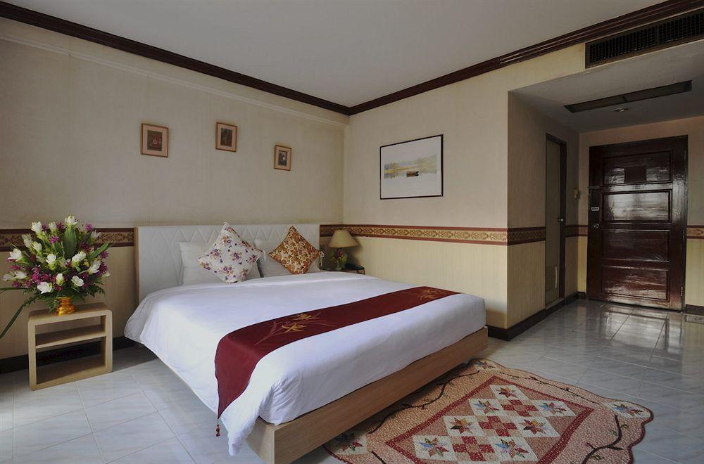 Vista Hotel Chiang Mai - Sha Extra Plus Екстер'єр фото