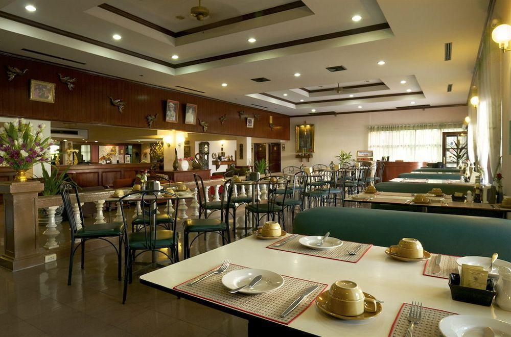 Vista Hotel Chiang Mai - Sha Extra Plus Екстер'єр фото